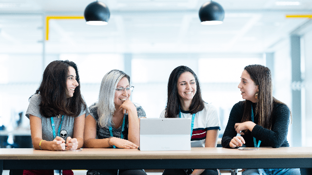 📣 Casting - Campagne gouvernementale femmes dans le numérique